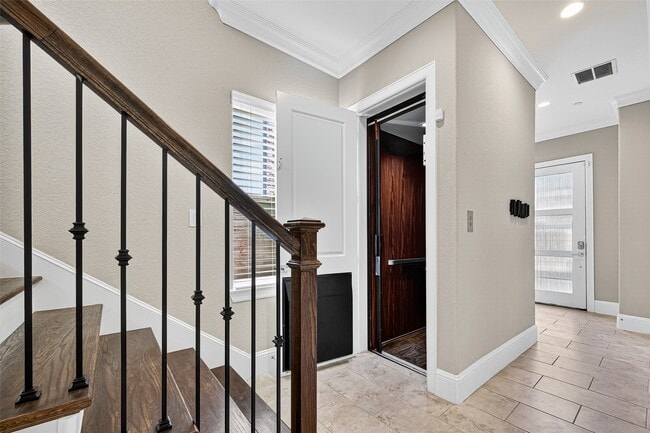 Photo - 2116 Mason St