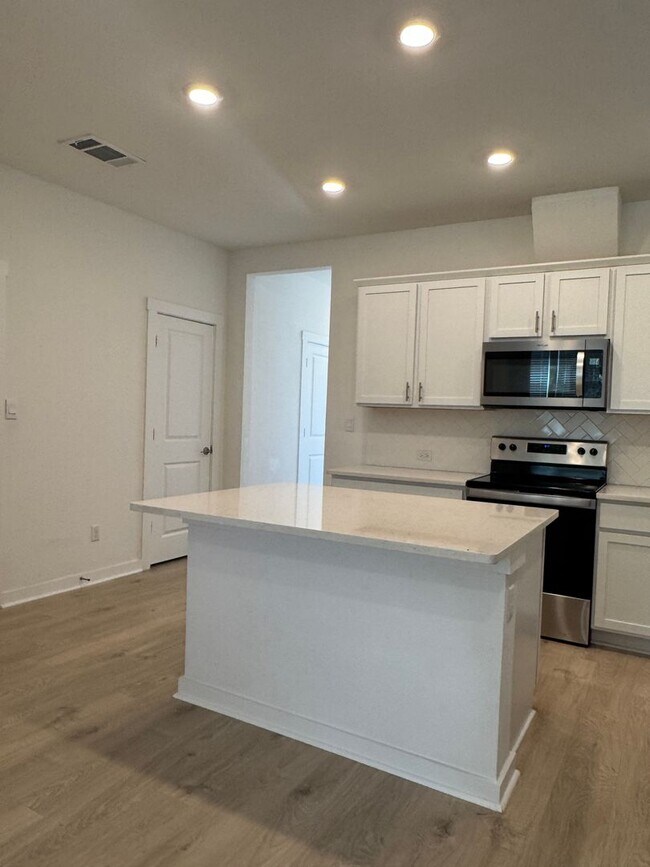 Photo - 4 BR/2.5BA | Single Family Home | 1-Car Garage Parking | Fenced backyard
