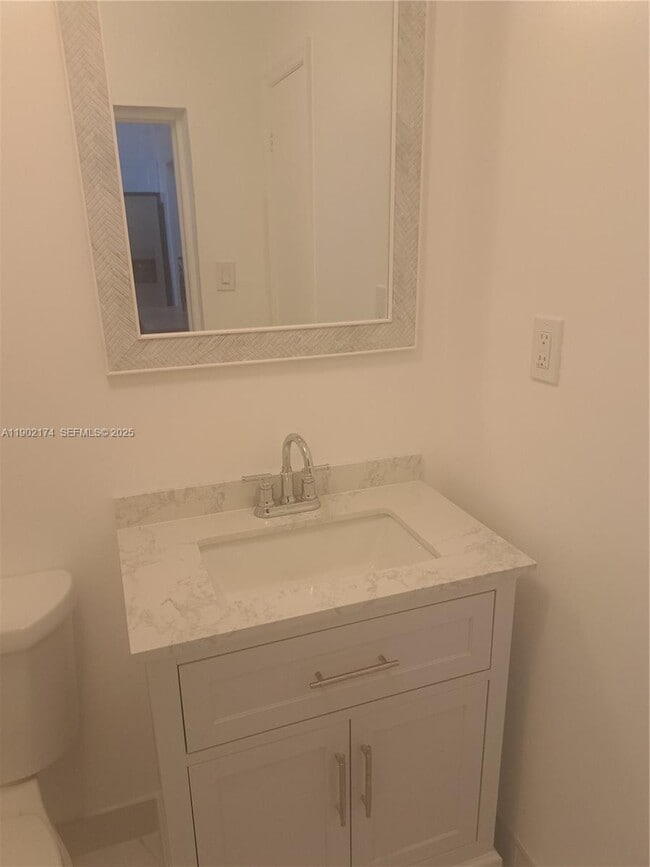 Photo - 17 NE 2nd Rd Unit B