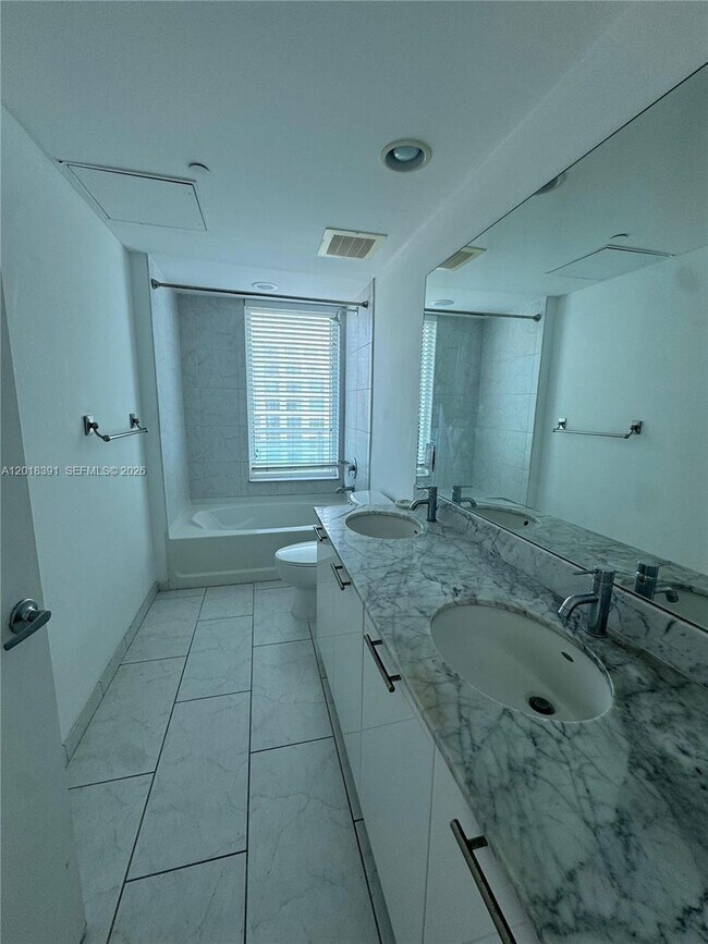 Photo - 951 Brickell Ave Unit 3001