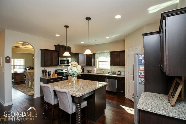 Photo - 345 Cliffhaven Cir