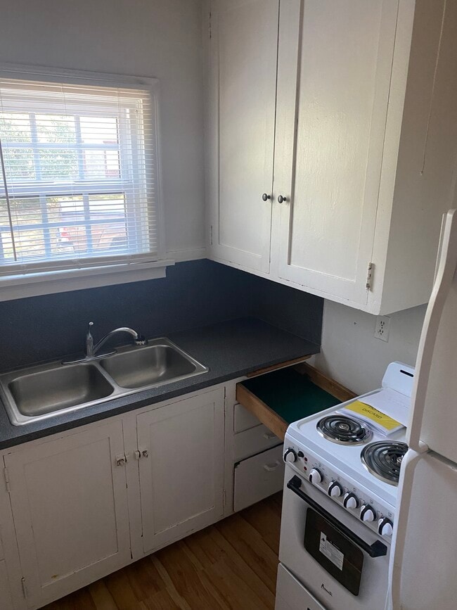 Photo - Slocum Apartments