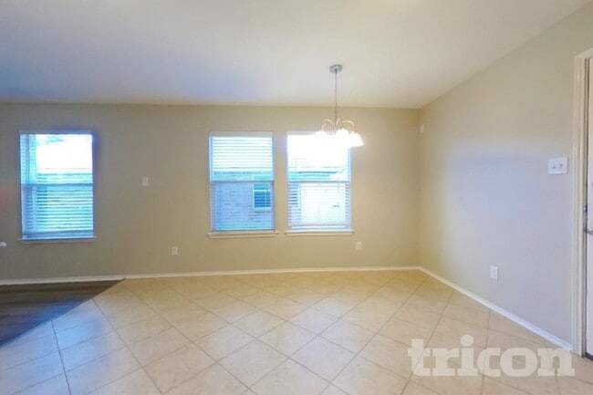 10317 Fossil Valley Dr