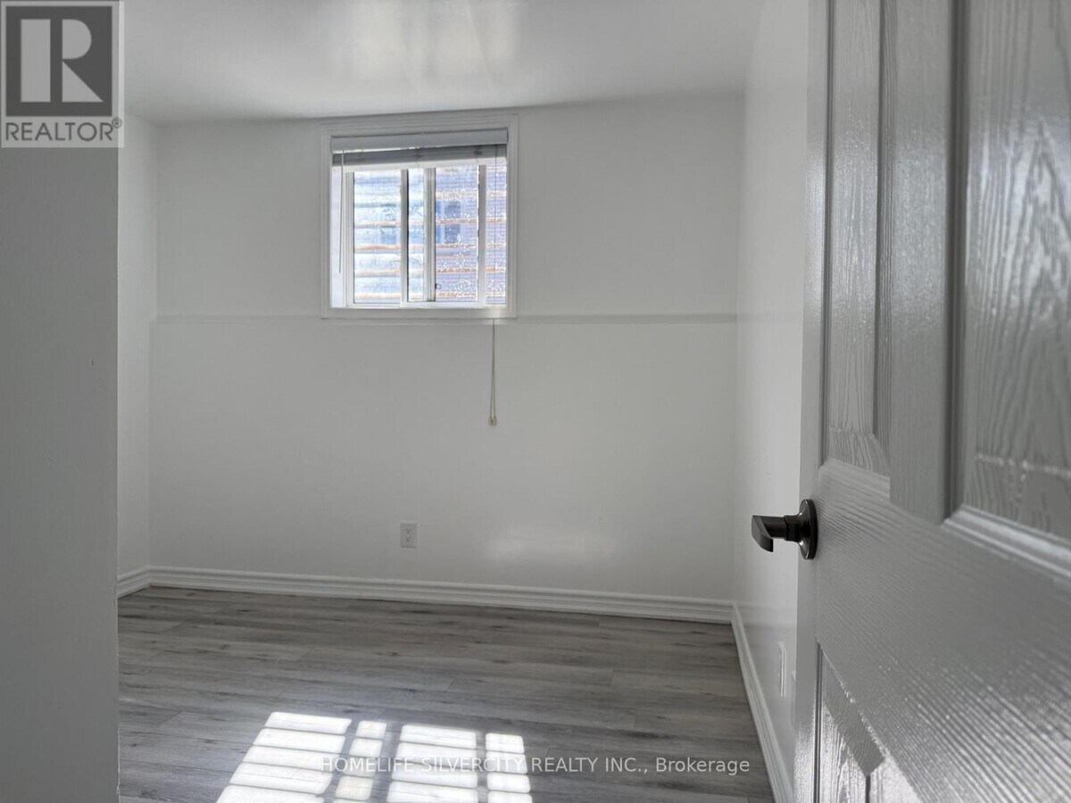 Photo - 23 Division St