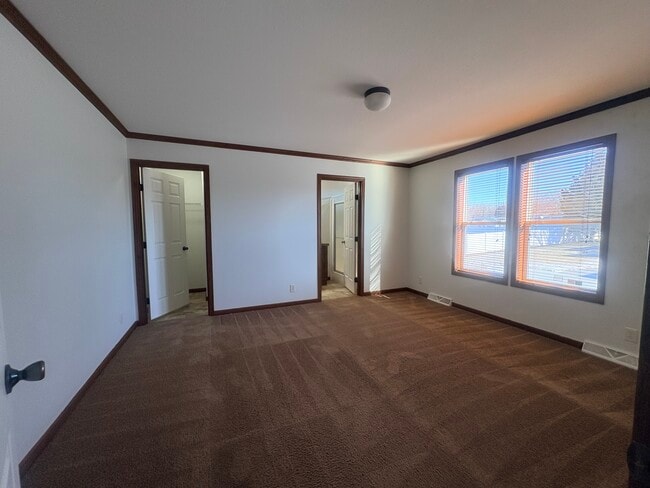 Photo - 324 Spring Park Dr