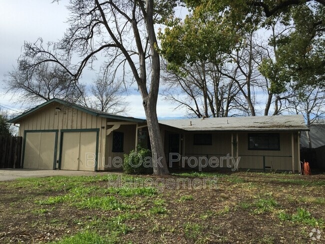 Building Photo - 252 Connors Ave Rental
