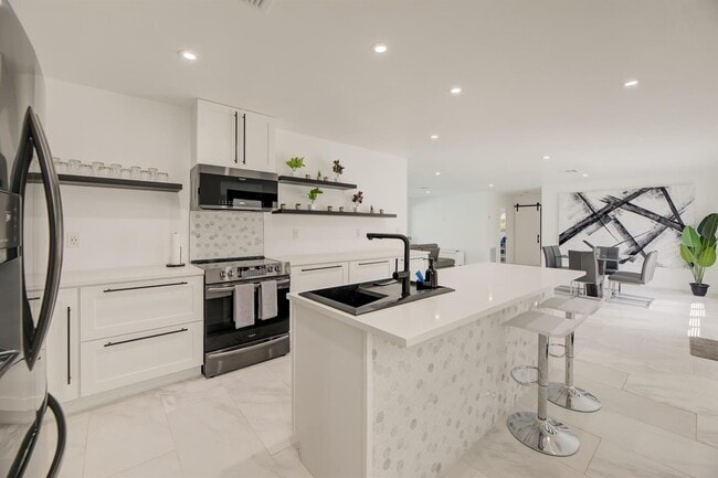 Photo - 3000 NE 21st Ter