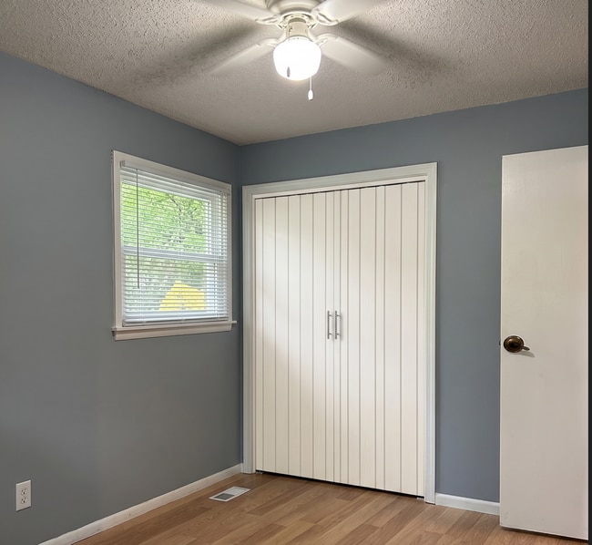 Photo - 2417 E Green St