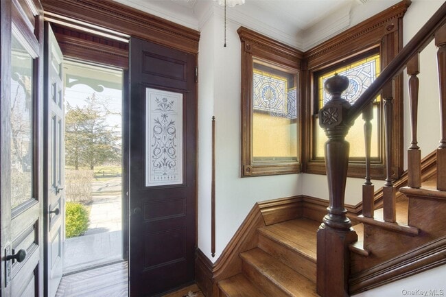 Photo - 1855 Village Ln