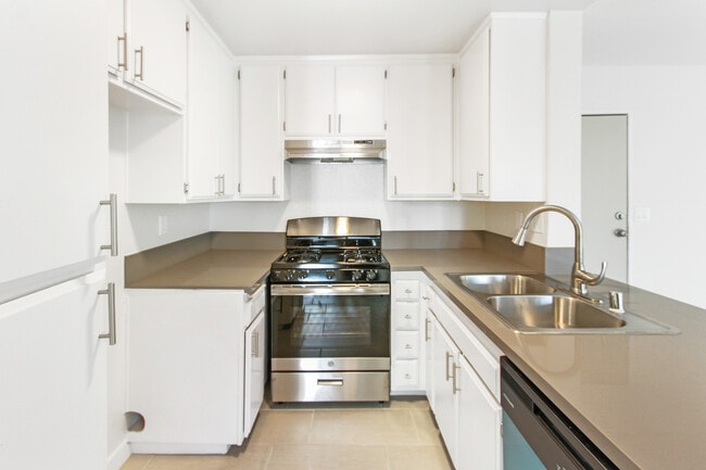 Building Photo - Haskell Regency Rental