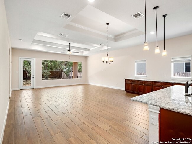 Photo - 578 Carriage House