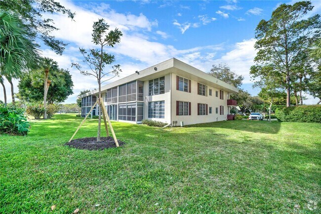 Building Photo - 3200 N Course Ln Unit 216 Rental
