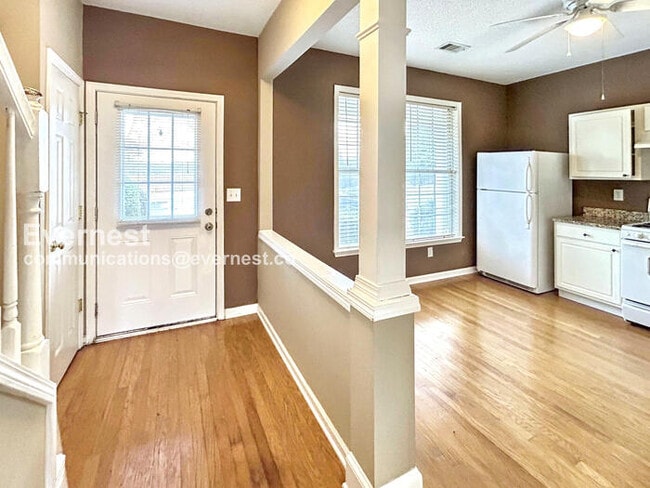 Photo - 2521 Heyoak Ct