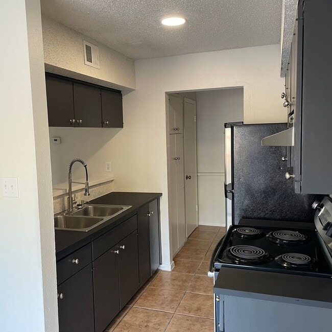 Photo - 1705 Coronado Hills Dr Unit C