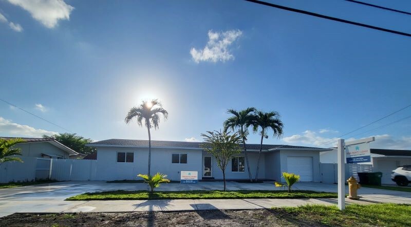 Photo - 3300 SW 127th Ave (Miami, FL)