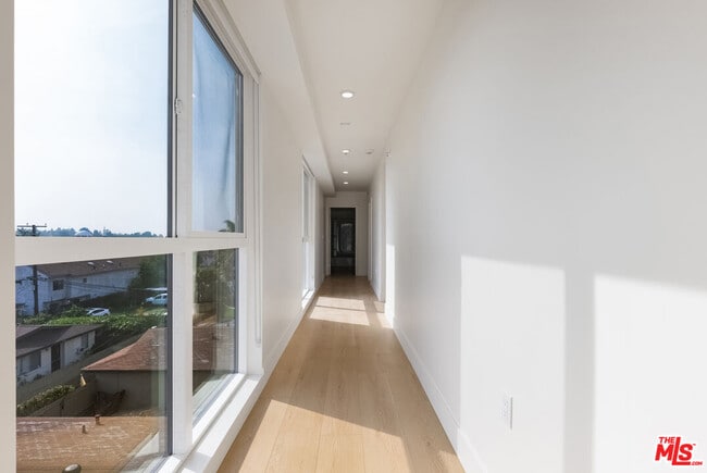 Photo - 8561 Belmont St Unidad 6