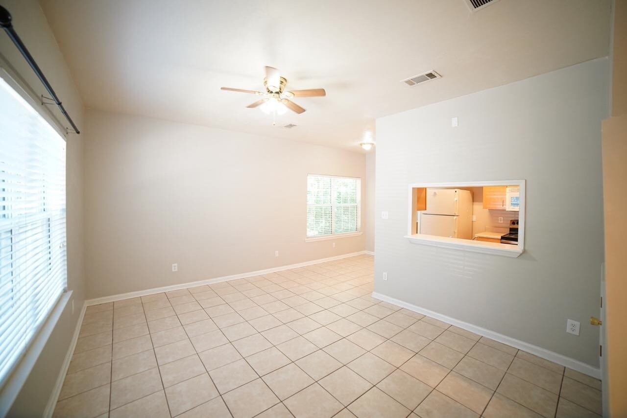 Photo - 2403 Hartsfield Rd Unit 304