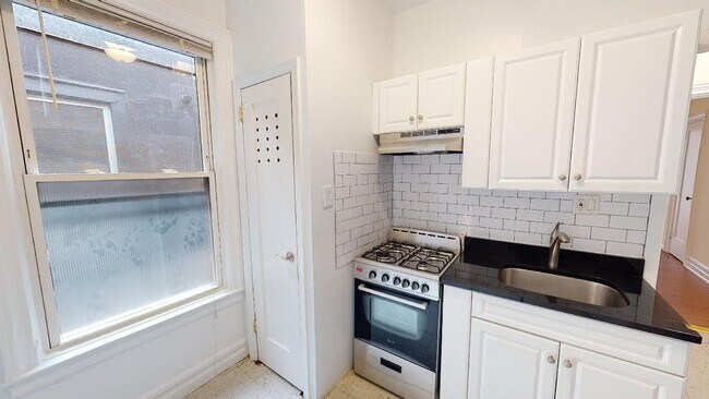 Photo - 7173 Yellowstone Blvd