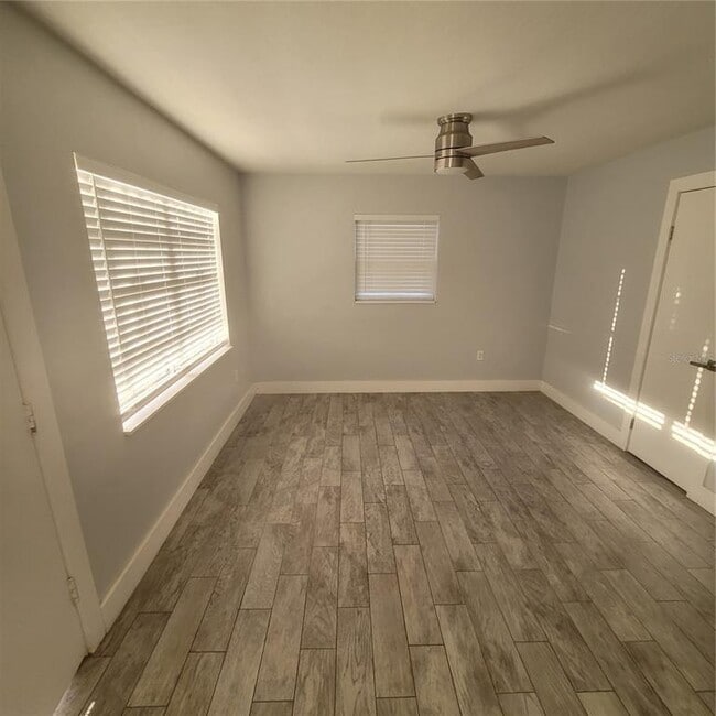 Photo - 409 S Lakeland Ave