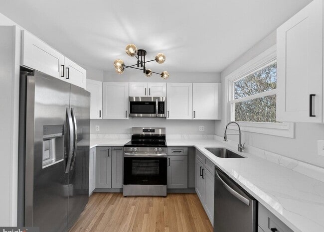 Photo - 3108 P St SE