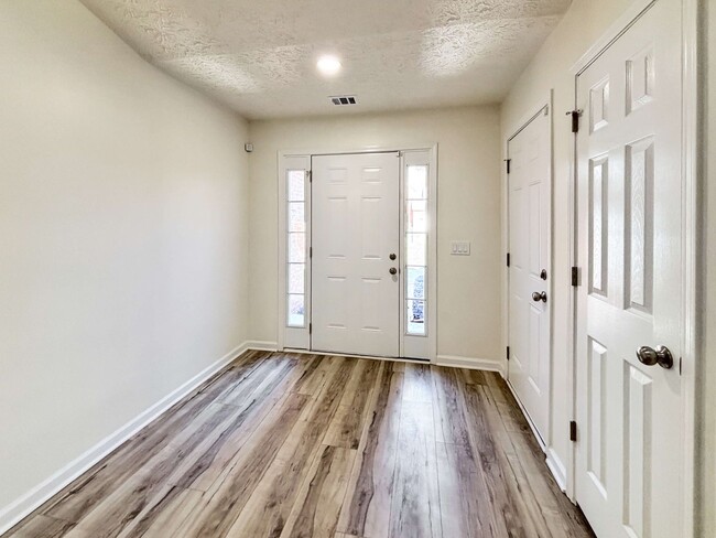 Photo - Spacious 5-Bedroom Home Near Lake Acworth!