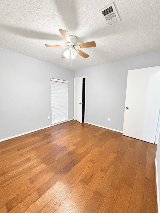 1326 Barrowgate Dr