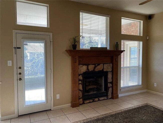 Photo - 1510 Zinfandel Dr