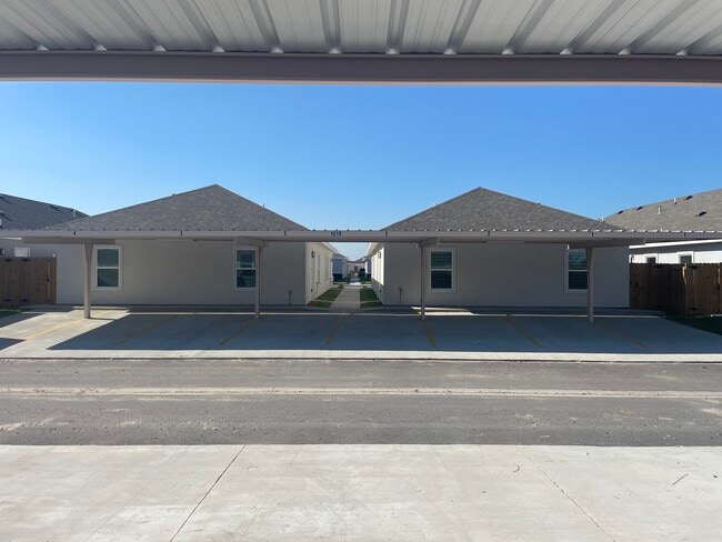 Photo - 1013 N Abbey Ave Unit 4