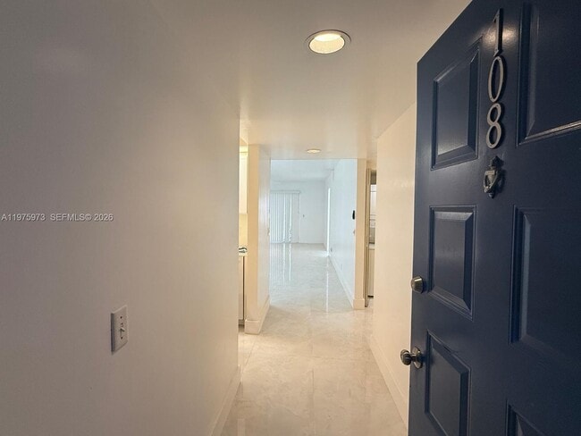 Building Photo - 12600 SW 5th Ct Unit 108L