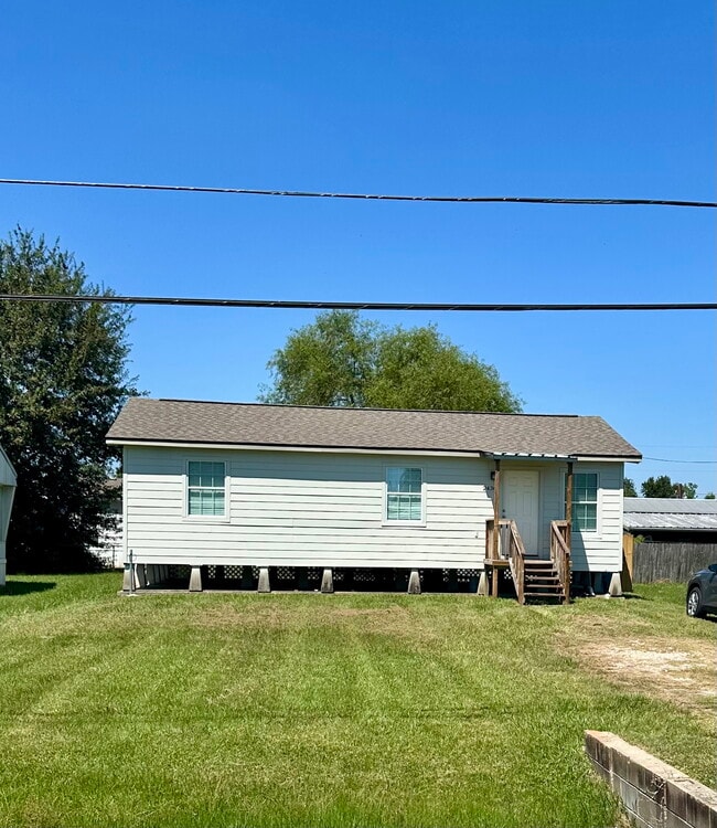 Building Photo - 2436 Salmon St