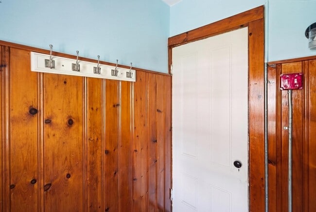 2 High St Unit 2