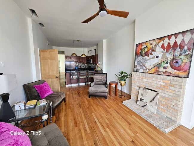 view from living rm - 2417 W Warren Blvd Unit 2