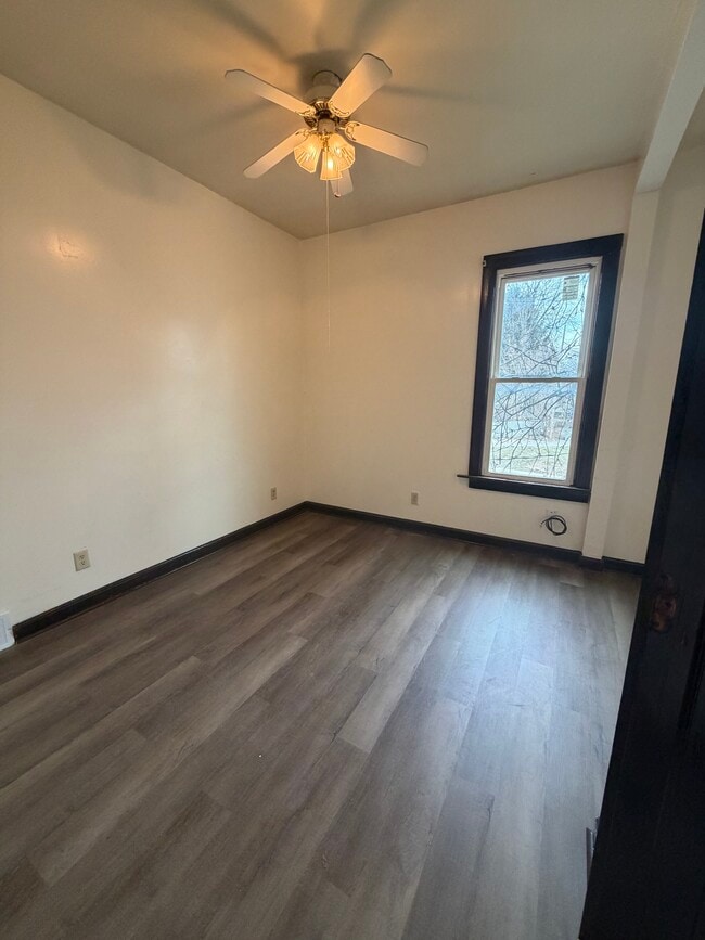 Photo - 3118 N 21st St Unit Upper