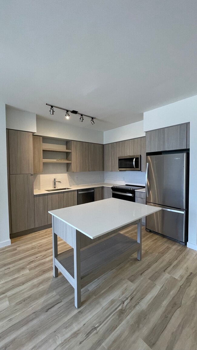 Building Photo - 529 SW 3rd St Unit C1 Rental