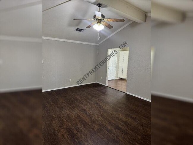 Photo - 1603 Natches Dr