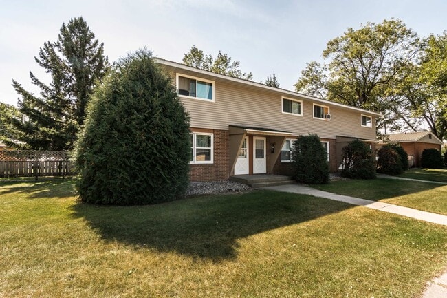 Building Photo - Oakview Townhomes