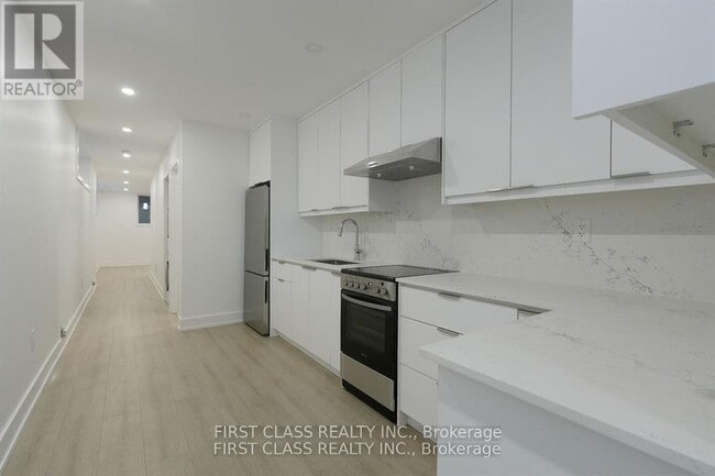 Photo - 72 Chester Ave