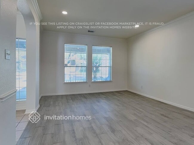 Photo - 15231 Henderson Point Dr