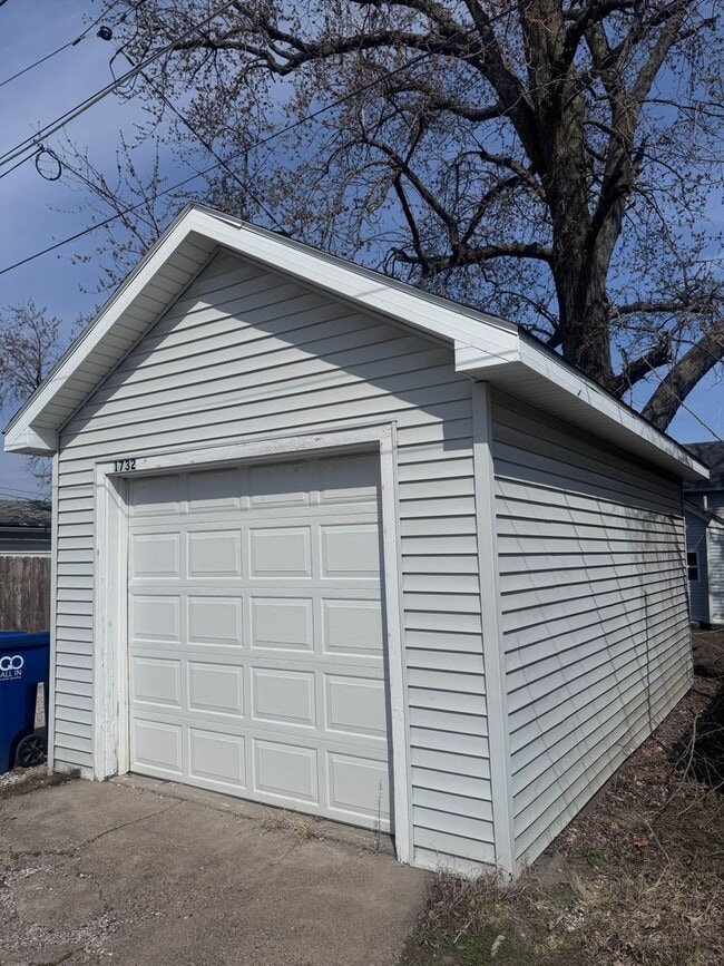 Photo - Remodeled 4 Bedroom 1 Bathroom Home