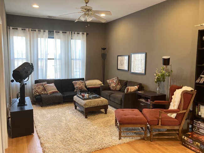 Photo - 5202 N Clark St Unit 3