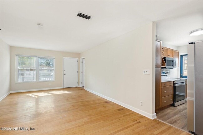 Photo - 7327 Bamberg Rd