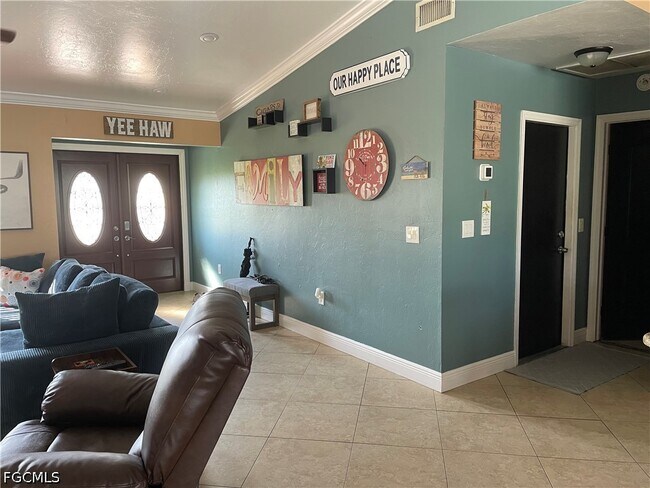 Photo - 531 SW 39th Terrace
