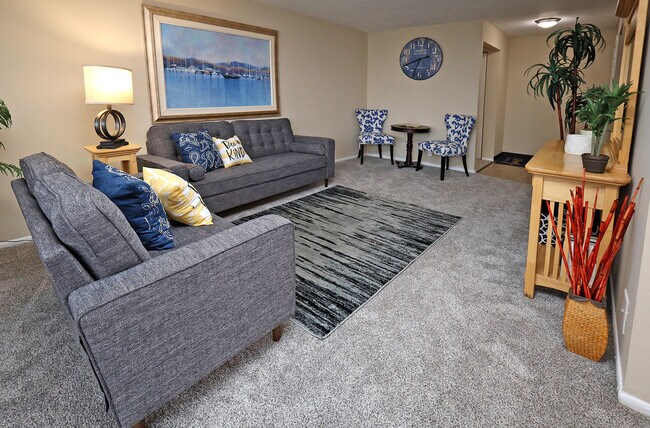 2B2B Model Living Area