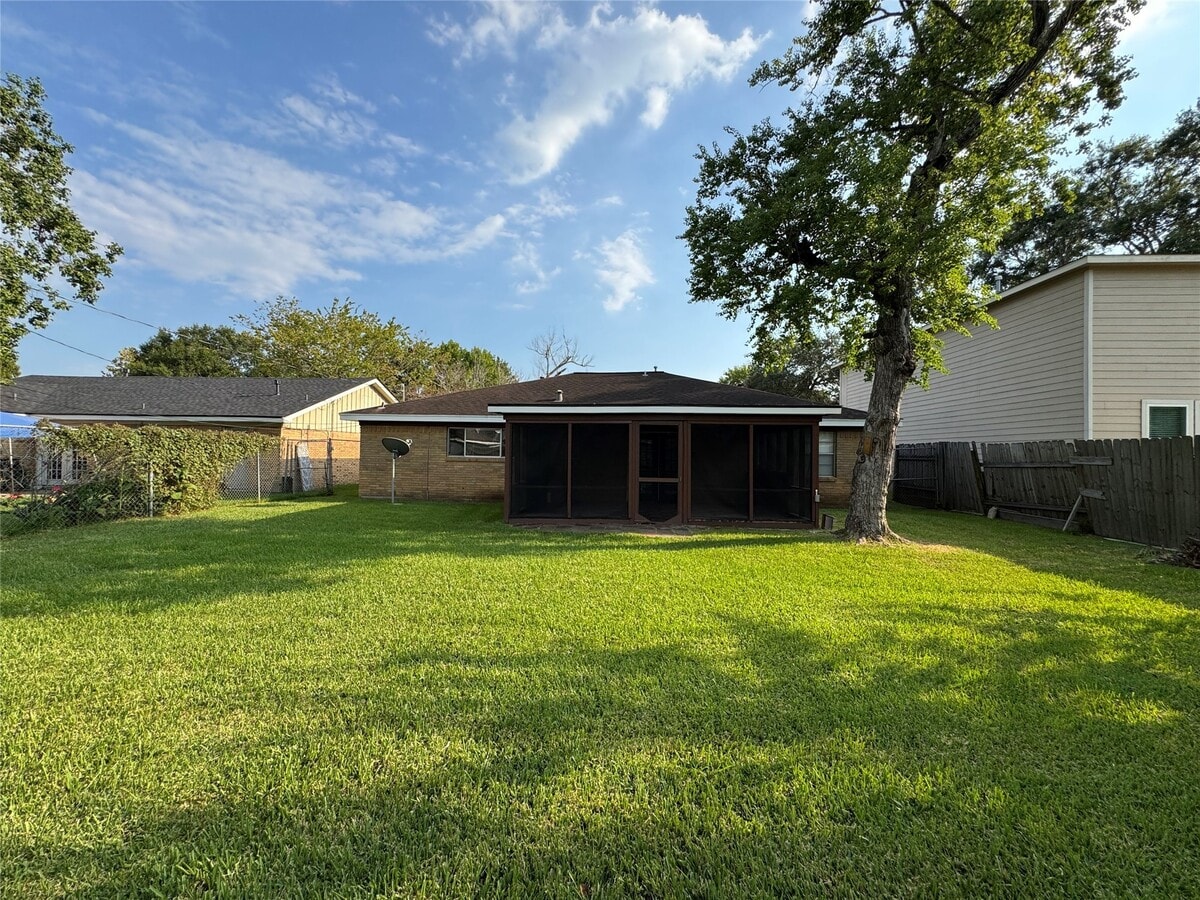Photo - 1812 Dolphin Dr