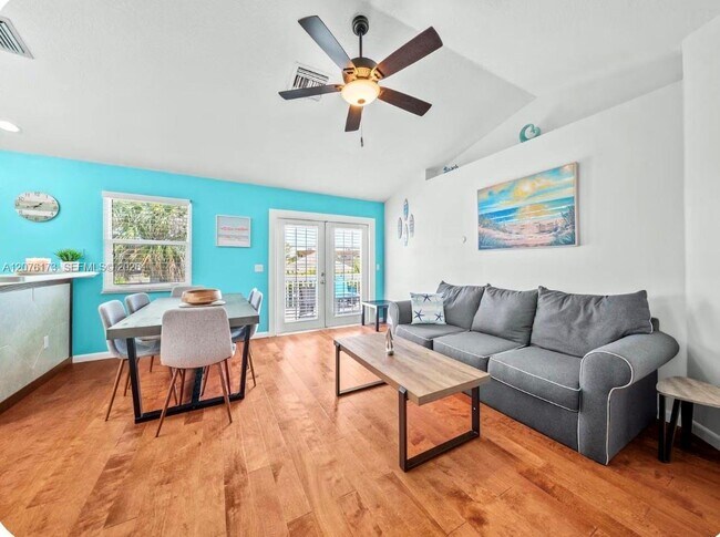 Photo - 1261 Bonefish Ct