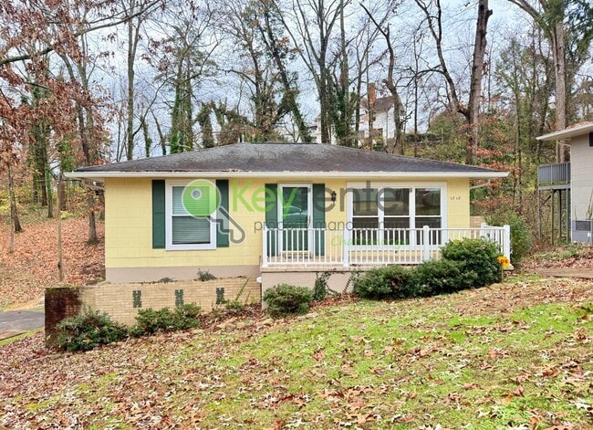 Building Photo - 1010 Summer St