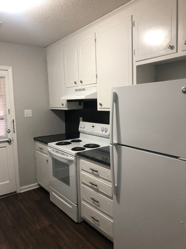 Photo - 113/115 Rainbow Court Unit 115