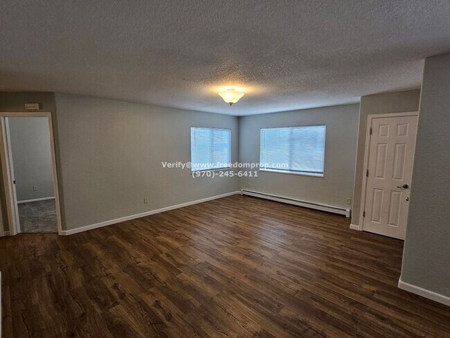 Photo - 455 David Ct