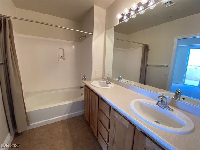 Photo - 67 E Agate Ave Unit 403