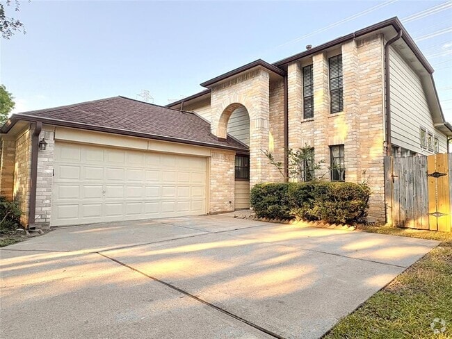 Building Photo - 1935 Creekshire Dr Rental